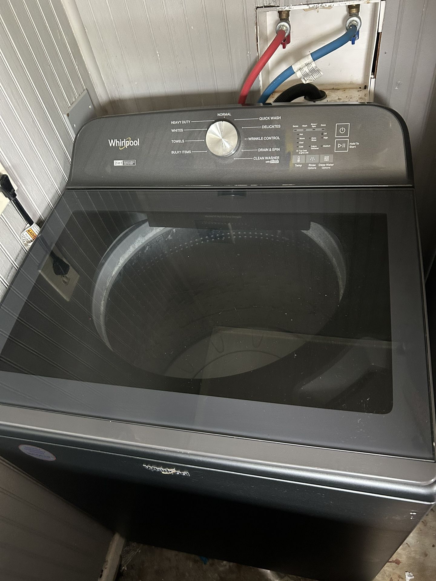LIGHTLY USED WASHER AND DRYER π¨
