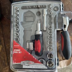 Road pro 45 Piece Stubby Tool Set with misssing Adjustable Wrench.