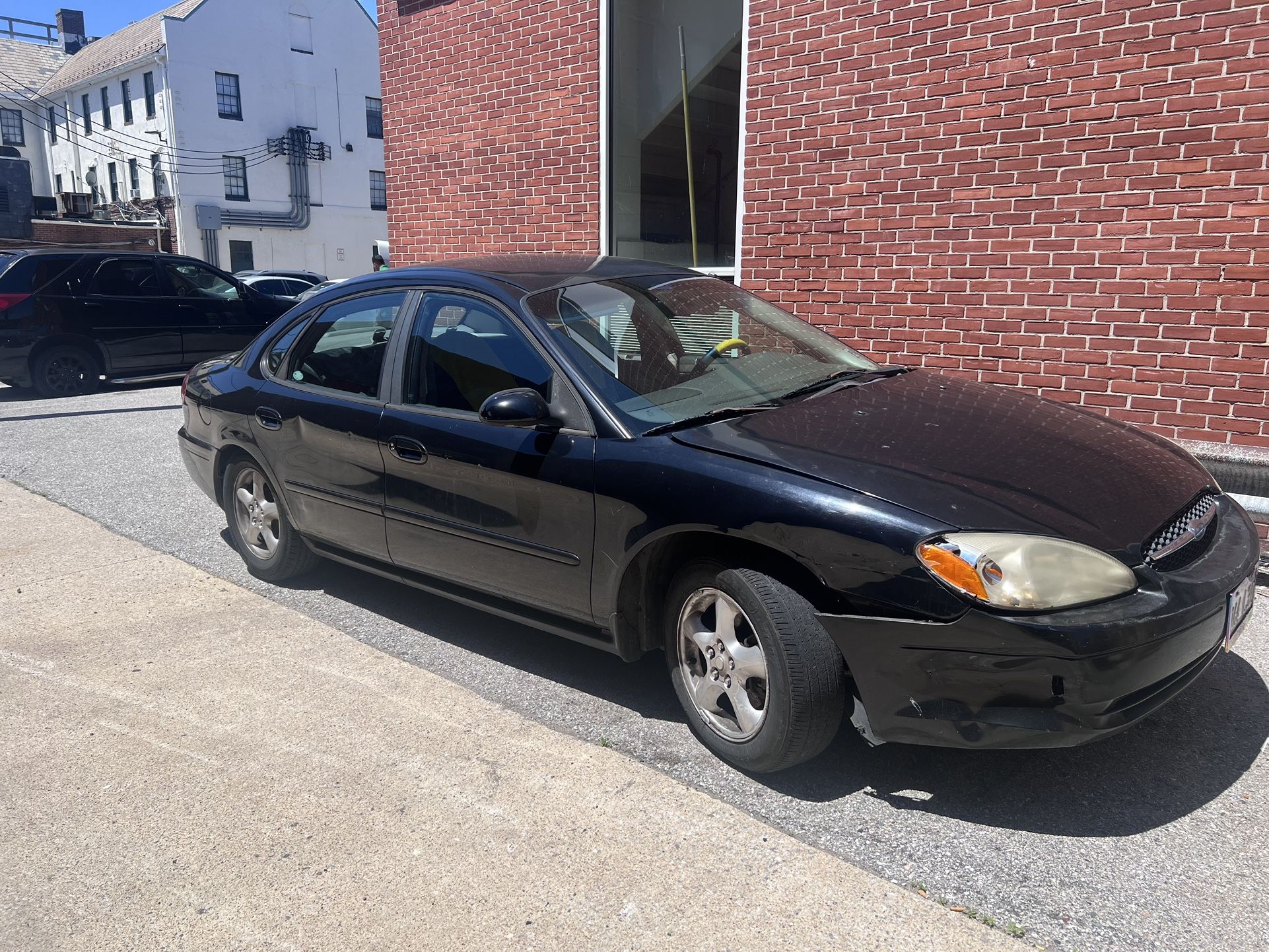 2003 Ford Taurus