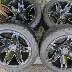 RIMS AND TIRES 22" SUBURBAN - BRONCO 