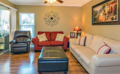 Red LOVESEAT