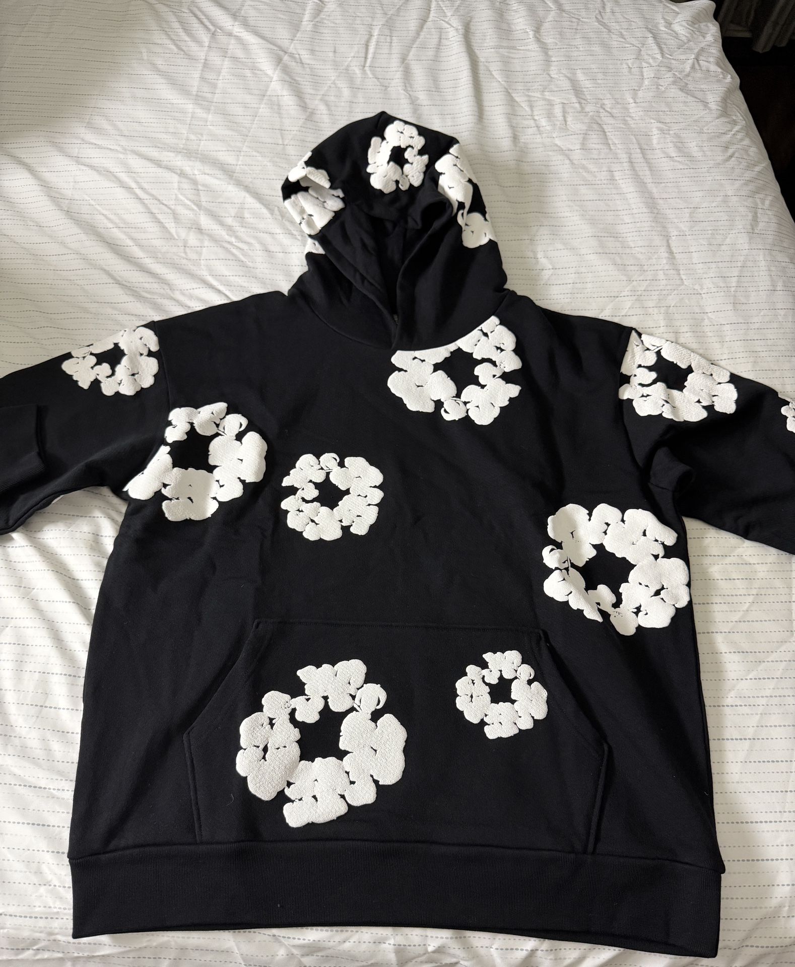 Denim Tears The Cotton Wreath Sweatshirt Black Size XL