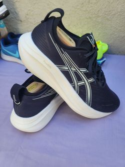 ASICS Gel-Nimbus 27 Running Shoes size 10.5