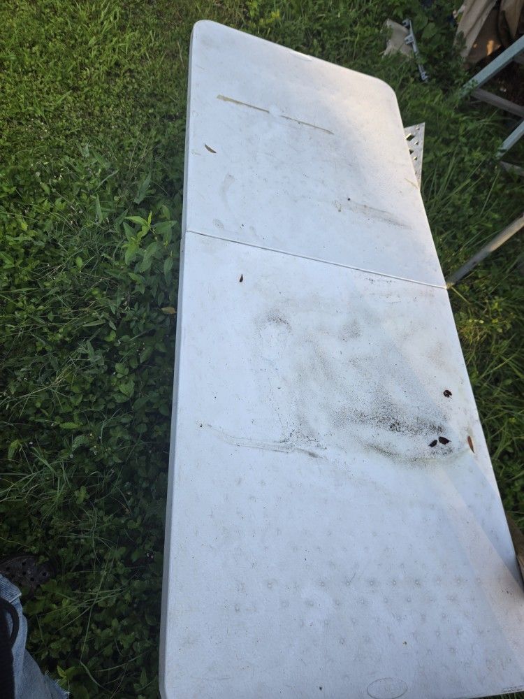 Foldable Table