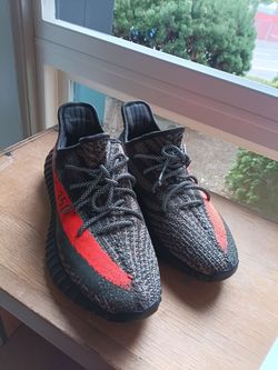 Yeezy size 10