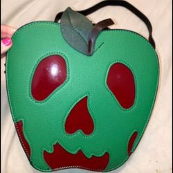 Snow White Poison Apple Villain Large Messenger Crossbody Bag Purse Hand Bag NEW w TAG!