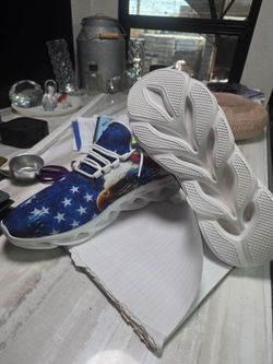 Left overs 4th of July shoes, and hats.