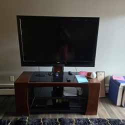 Gamer TV AND TV Stand! 