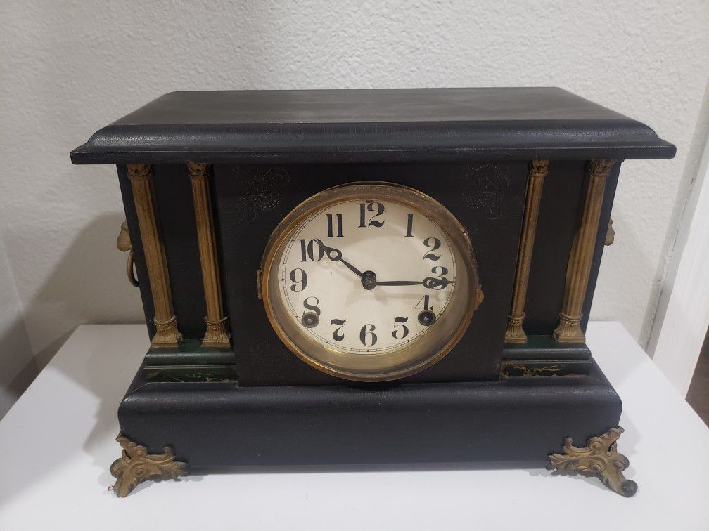Antique Seth Thomas Rare Mantle Clock W/Lion Heads & Columns