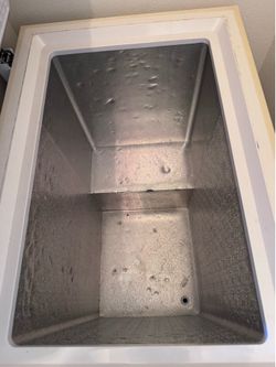 Deep freezer