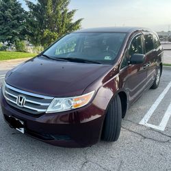 2013 Honda Odyssey LX • New Tires 