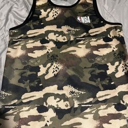 NBA Tank Top Jersey. Sz: L