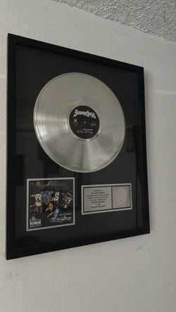 Snoop Dogg no limit platinum plaque