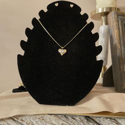 Cadena con dije y aretes set de oro laminado hermoso