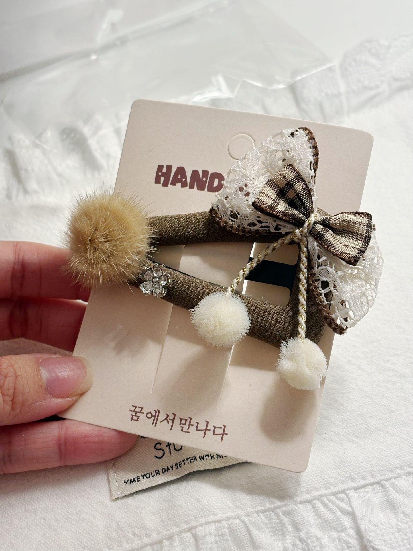 New big triangle brown with ribbon hair clip