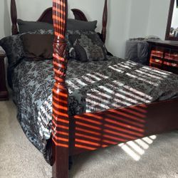 $600Queen Kincaid Cherrywood Bedroom 4pcSet 