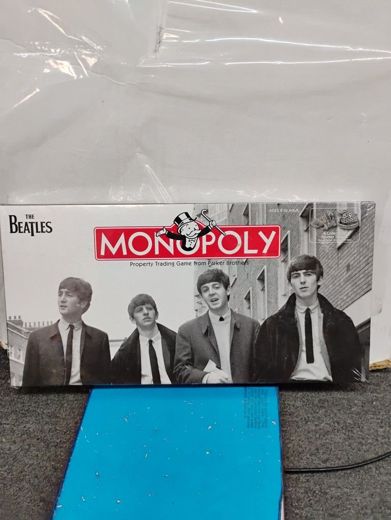 Beatles Monopoly Board Game (2008) Factory Sealed! Special Collector's Edition