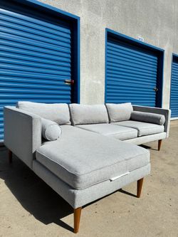 West Elm mid-century sectional Couch 🛻 delivery available🛻