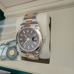 2026 Rolex Oyster, 41 mm, Oystersteel and Everose gold, Chocolate.
Reference 126331. 