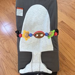 Stain-free Baby Bjorn Bouncer With Toy Bar