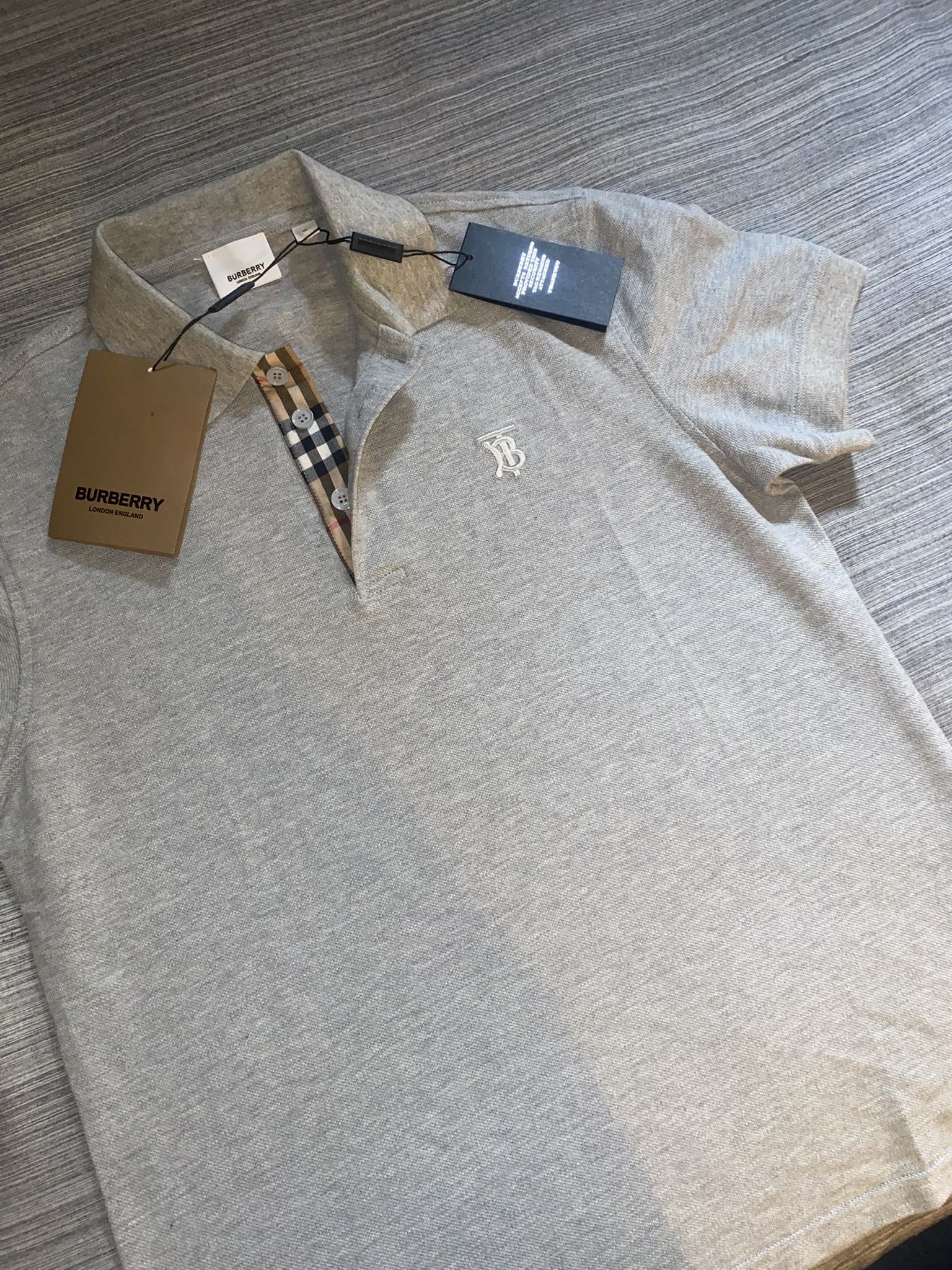 Burberry polo
