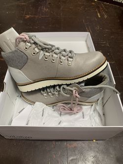 SONOMA GIRL SHOES