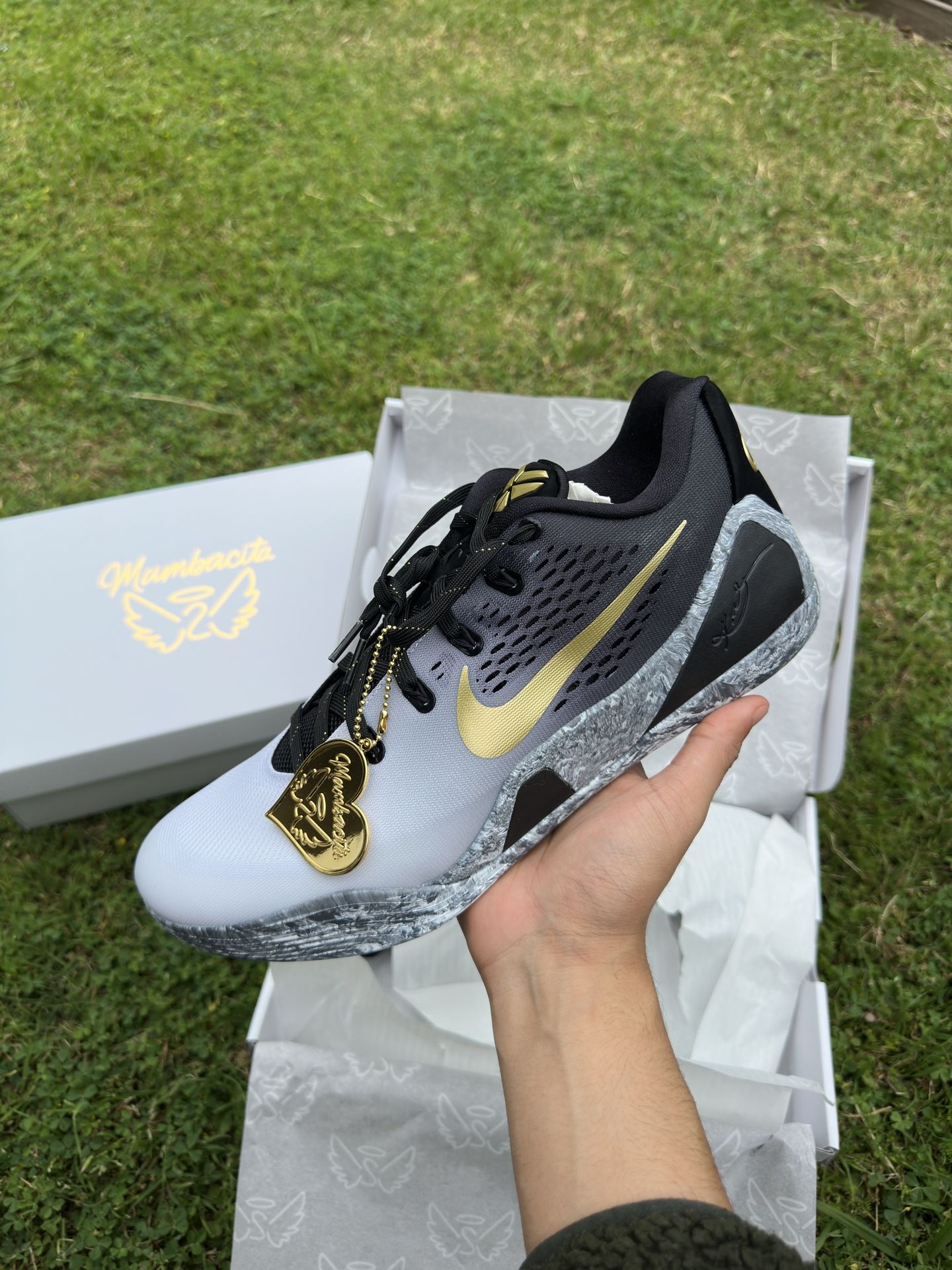 Nike Kobe 9 EM Low Protro “mambacita”