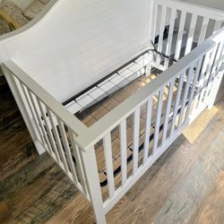 Carter's by DaVinci Nolan 4-in-1 Convertible Crib in White