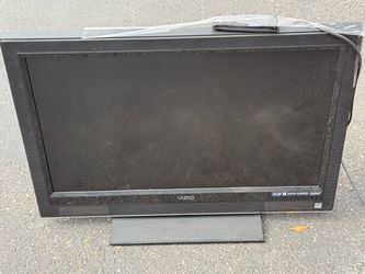 Vizio Flat Screen 32” HDTV with Remote