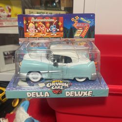Chevron Cars Della Deluxe