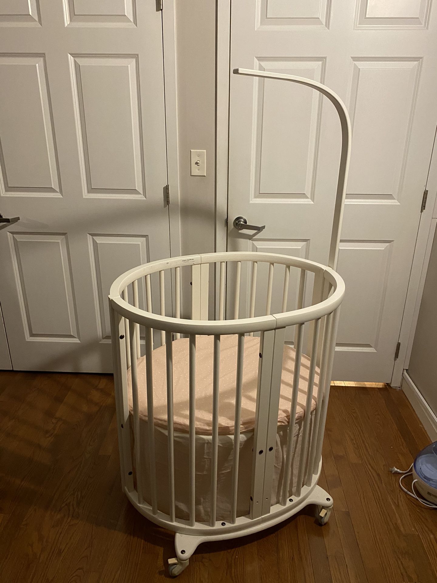 Stokke Mini Crib (pick up only)