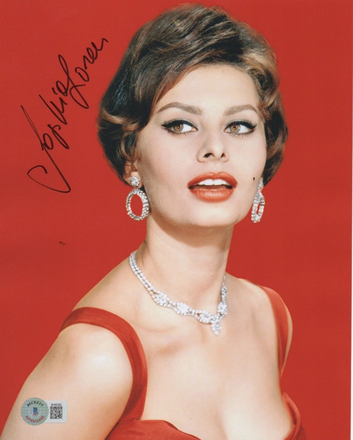 SOPHIA LOREN GORGEOUS SIGNED AUTOGRAPHED 8x10 PHOTO BECKETT...