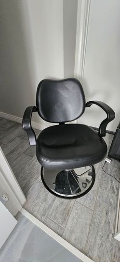 Black Hydraulic Salon Barber Chair