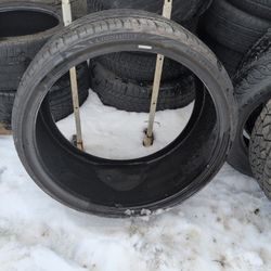 Lionhart 295/25zR22 97w XL Used Tire 