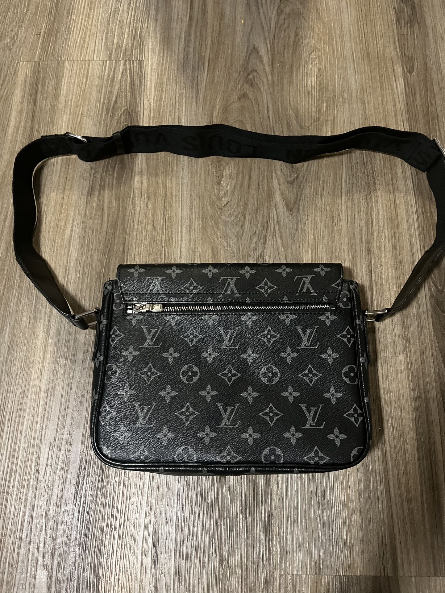 Louis Vuitton District PM Messenger Bag