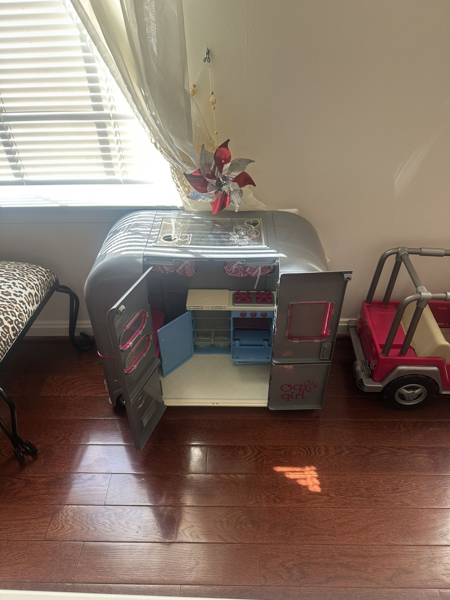 Doll Camper/RV