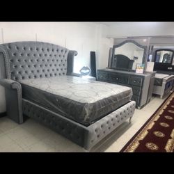 Velvet Queen Bed Dresser Mirror 