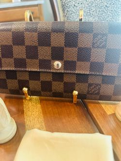 LV Damier Sarah Wallet