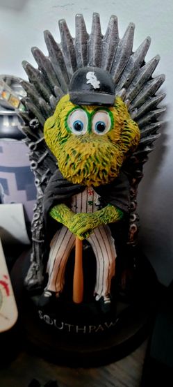 Southpaw Game Of Thrones Bobblehead Giveaway