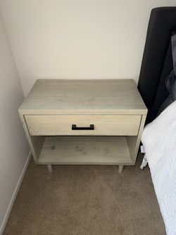 2x nightstands/ side tables