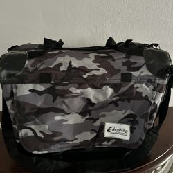 Pet Carrier.