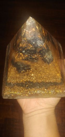 Black tourmaline Orgonite with 99.9% copper