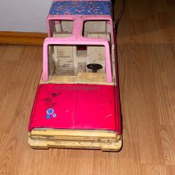 BARBIE" PINK 1970S BRONCO JEEP- VINTAGE