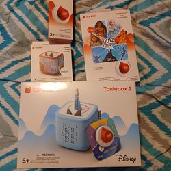 Toonies 2 speaker plus excesserarys
