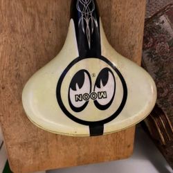 Moon Eyes Bike Seat