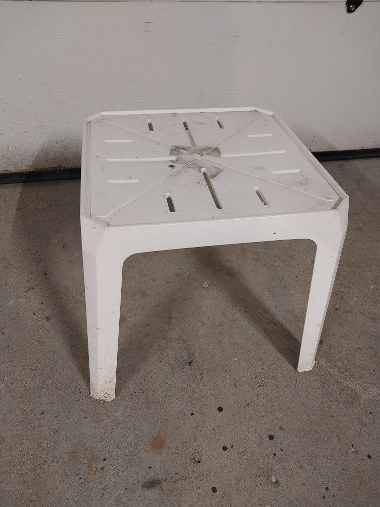 Outdoor Table 