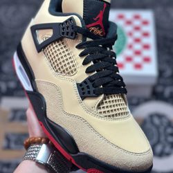Air Jordan 4 Pizza