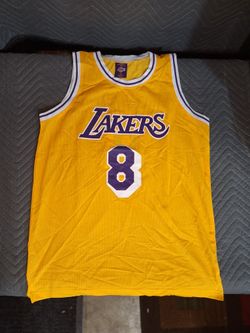 Kobe Bryant #8 Jersey (Retirement Game Giveaway)
