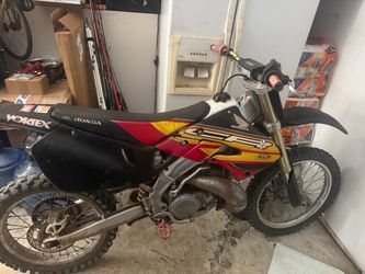 Cr250r 2 stroke fresh rebuild no hours