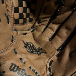 Wilson Mitt 13 Inch Softball Adult Baseball Glove